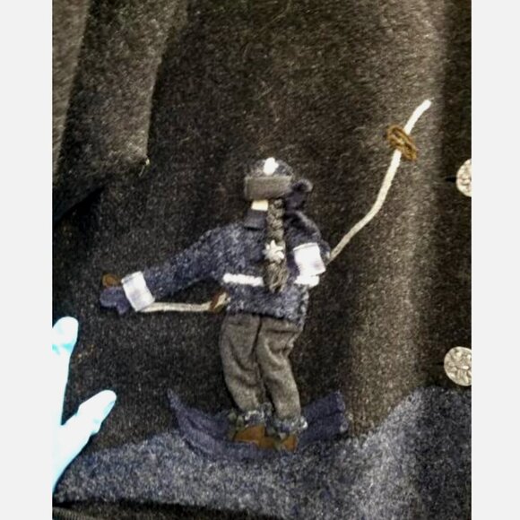 VTG GIESSWEIN Austria WOMENS Pure New Wool Cardigan Ski Embroidered Size 42 XL - Picture 4 of 8